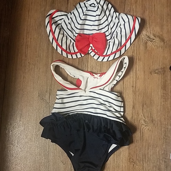 Baby swimsuit - Picture 2 of 3